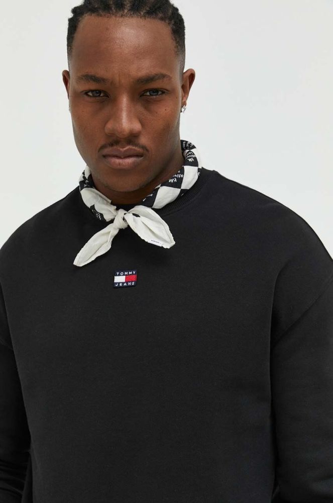 Бавовняна кофта Tommy Jeans чоловіча колір чорний з аплікацією (2995625)