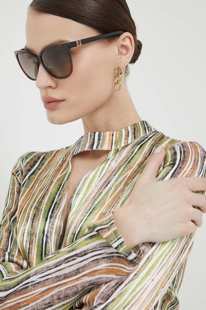 Сонцезахисні окуляри Guess жіночі колір коричневий (3167046)
