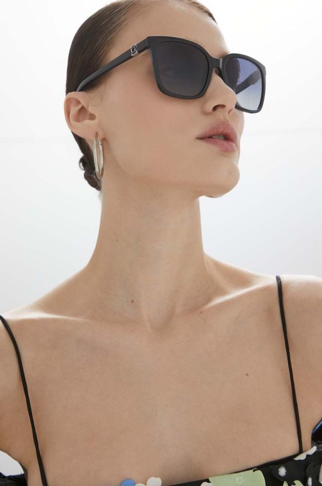 Сонцезахисні окуляри Guess жіночі колір чорний (3170572)