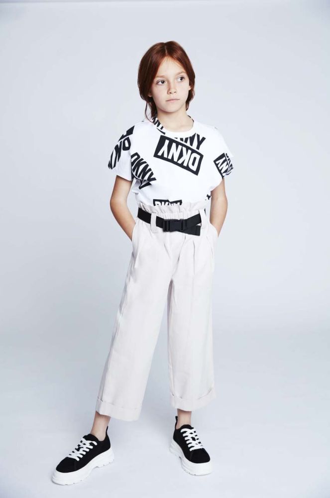 Дитяча бавовняна футболка Dkny колір білий (3072475)